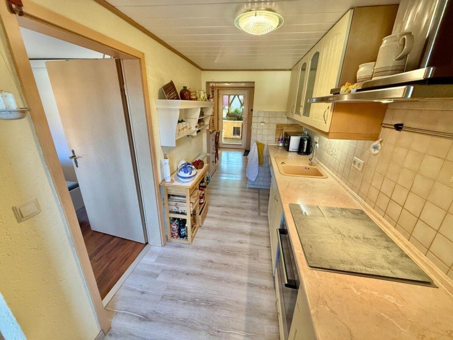 ... mit Einbauk�che und Doppelhaush�lfte Bassow