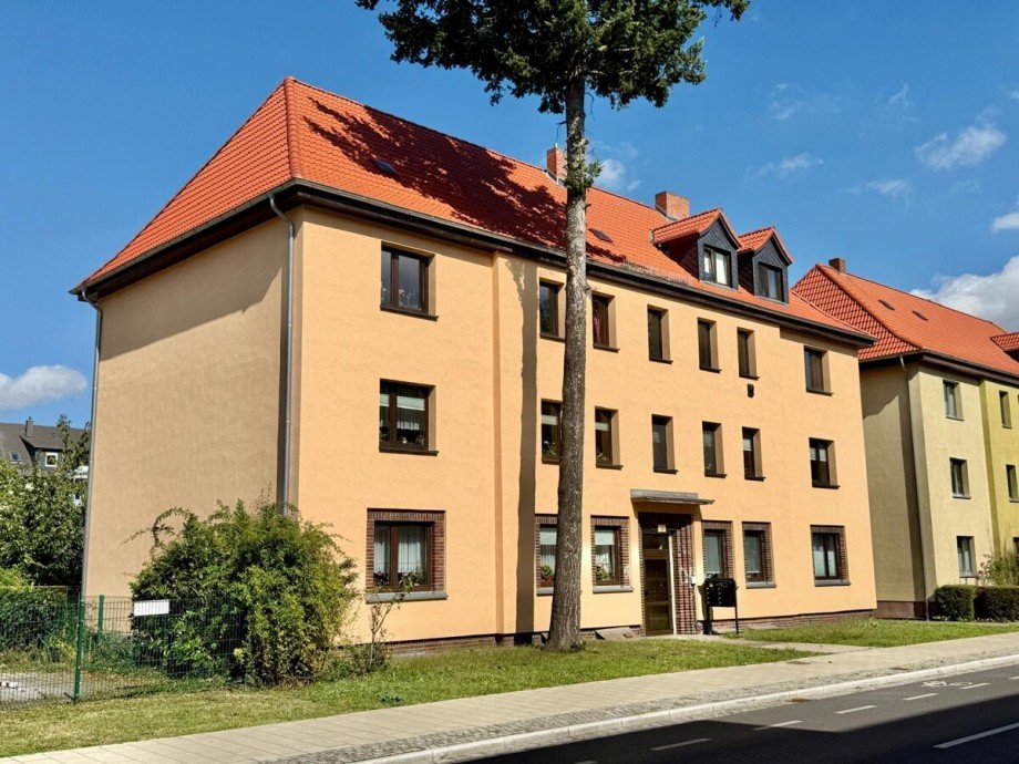 Seitenansicht Mehrfamilienhaus Neubrandenburg