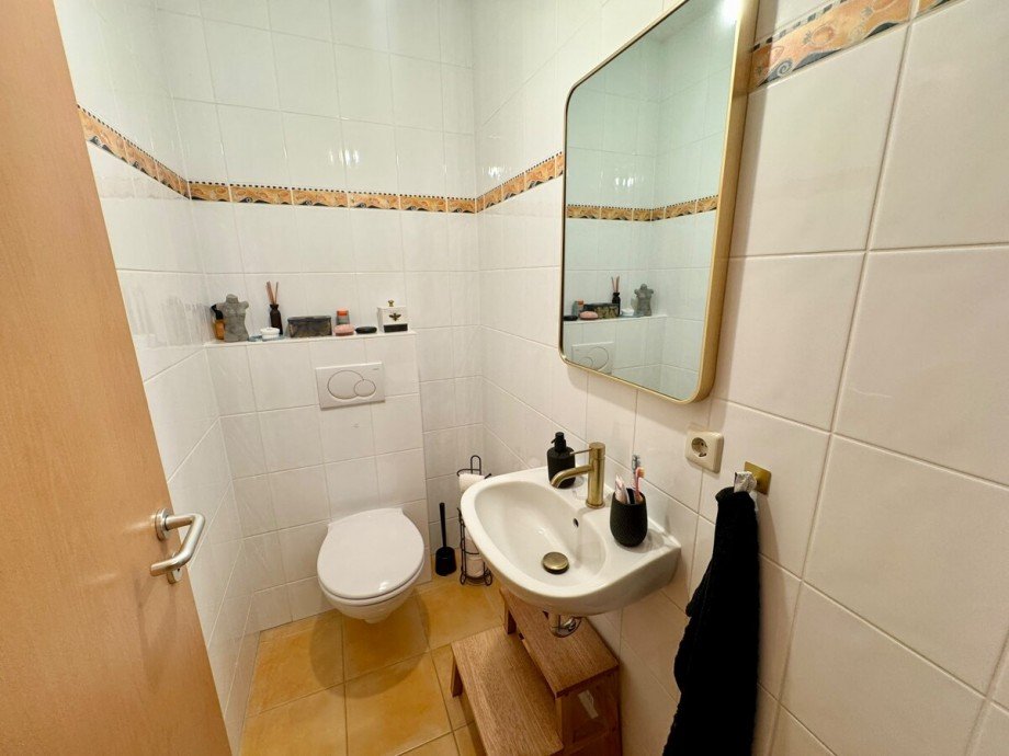 G�ste WC Doppelhaush�lfte Neubrandenburg