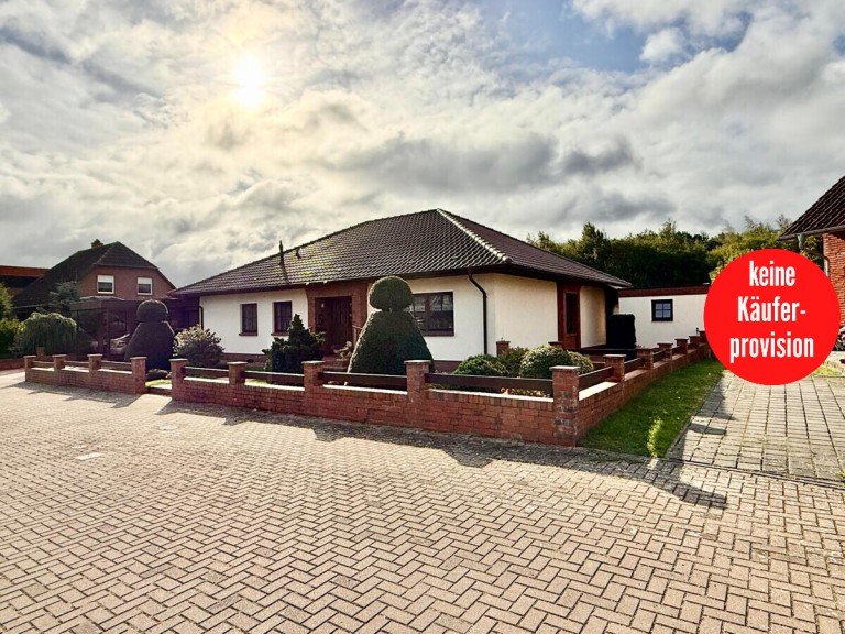 Einfamilienhaus Neubrandenburg Einfamilienhaus HORN IMMOBILIEN++ Neubrandenburg, gepflegter Bungalow mit gro�em Grundst�ck und vielen Extras -vermietet-
