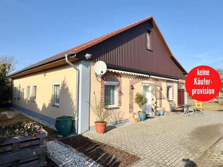 Hausansicht Viereck Einfamilienhaus HORN IMMOBILIEN ++VERKAUFT! Viereck bei Pasewalk, tolles Haus in toller Lage, das Richtige f�r Aussteiger!
