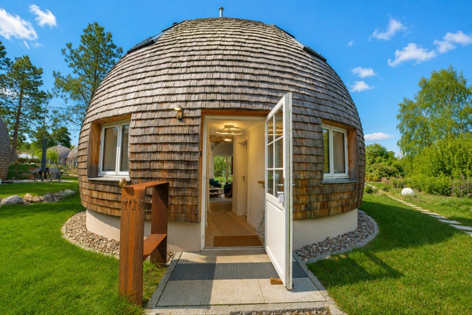Hausansicht Sommer Ferienhaus Alt Rehse / Wustrow