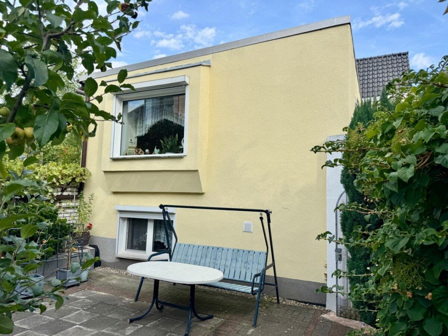 Hausansicht vom Grundst�ck Anbau Haus Neubrandenburg / S�dstadt