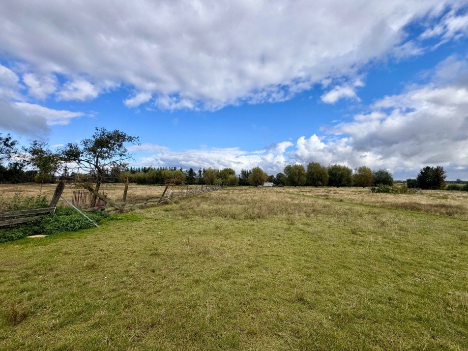 das Grundst�ck Land- / Forstwirtschaft - Grdst. L�cknitz