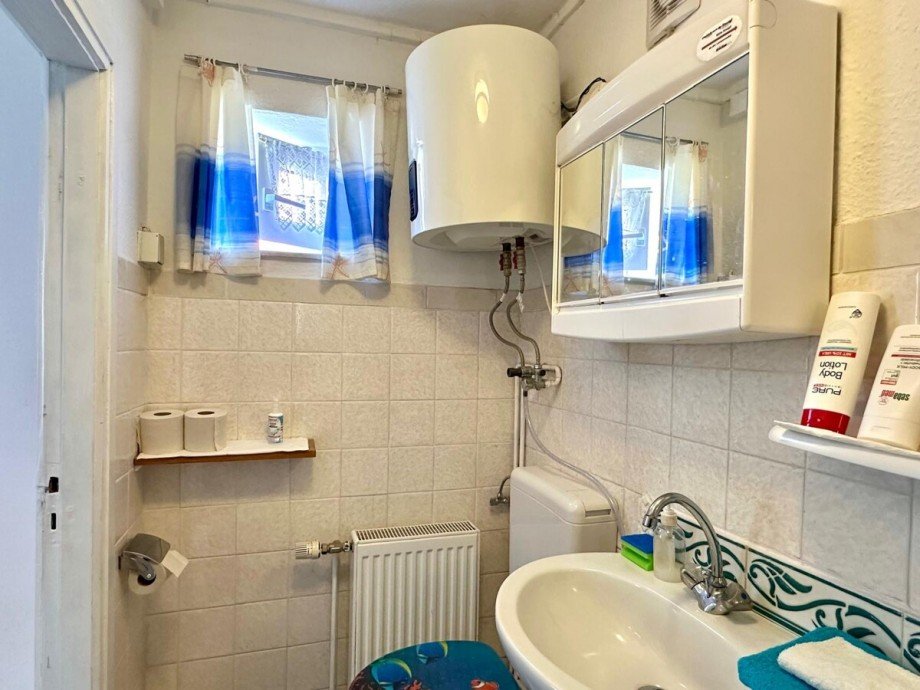 Badezimmer Doppelhaush�lfte Eggesin