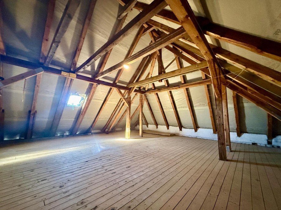 Trockenboden Mehrfamilienhaus Neustrelitz