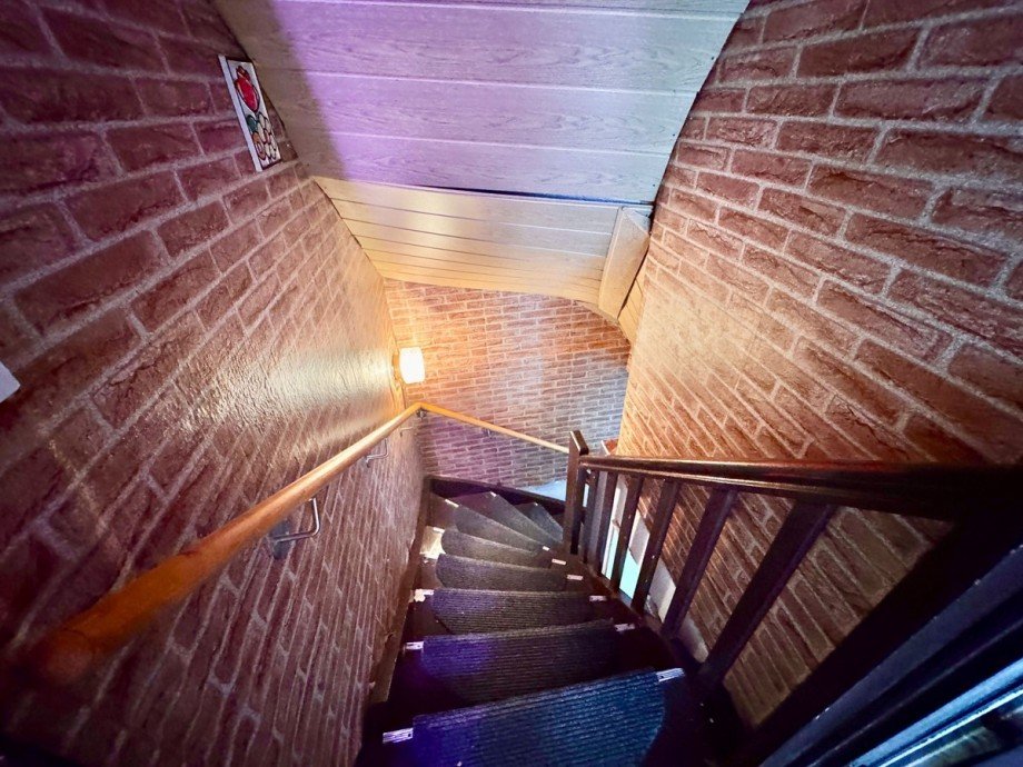 Treppe zum Keller Einfamilienhaus Ueckerm�nde