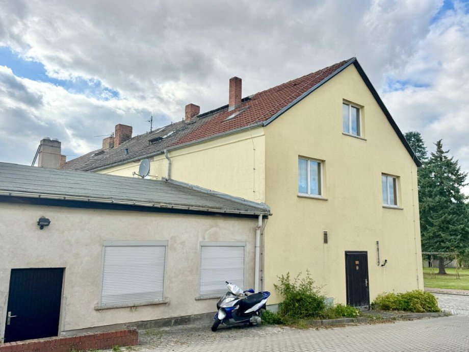 Seitenansicht Haus Strasburg