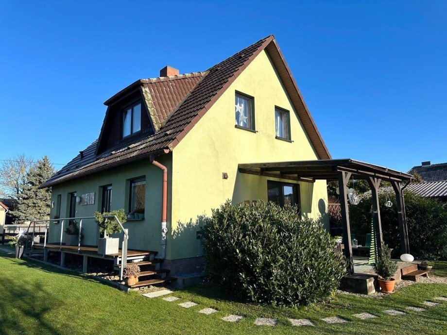 Hausansicht Einfamilienhaus G�ritz