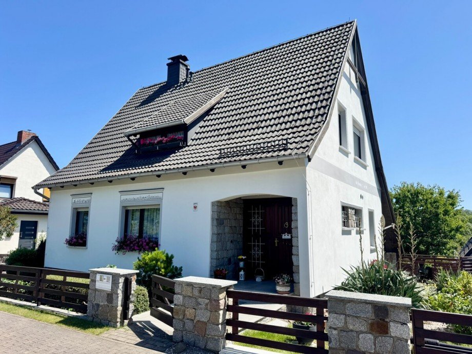 Hausansicht Stra�enseite Einfamilienhaus Strasburg