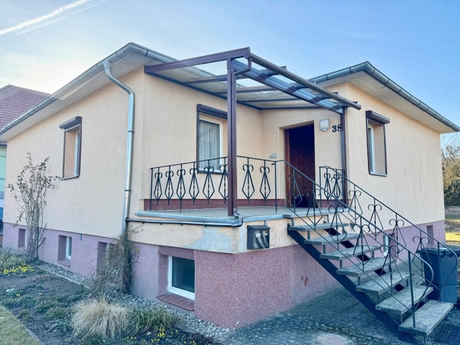 Hausansicht Einfamilienhaus Strasburg