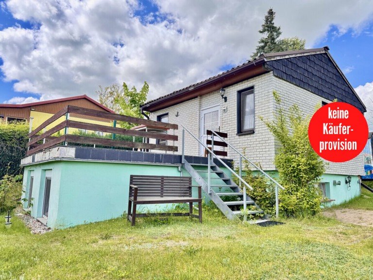 Ferienhaus in Lebehn Krackow Ferienhaus HORN IMMOBILIEN ++ Ferienhaus am See in Lebehn bei Krackow