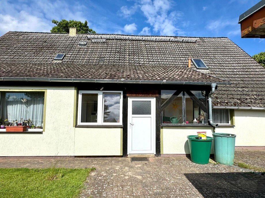 Hauseingang gro�e Wohnung Haus Ducherow