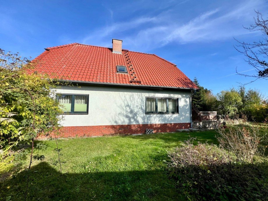 Seitenansicht Einfamilienhaus Neubrandenburg