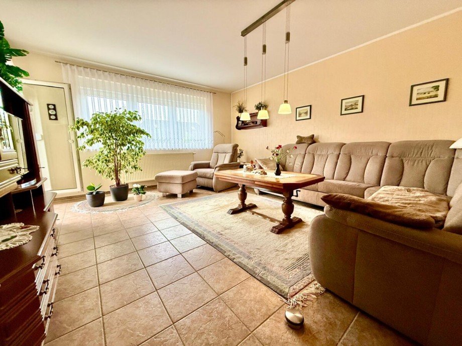 Wohnzimmer... Maisonettewohnung Neubrandenburg