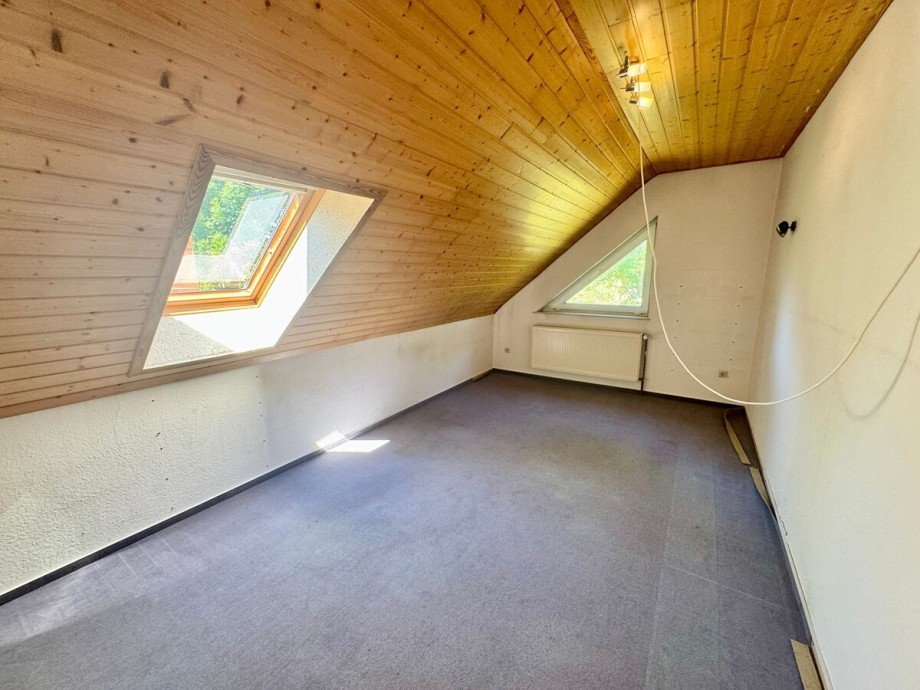 Zimmer Dachgeschoss Einfamilienhaus M�llenbeck