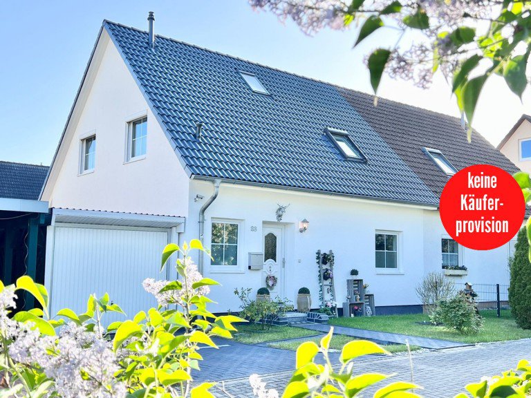 Neubrandenburg Broda Neubrandenburg Doppelhaush�lfte HORN IMMOBILIEN ++ VERKAUFT! Neubrandenburg Broda Nord Haus mit Wintergarten, Carport und Pool