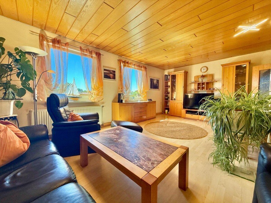 Wohnzimmer Dachgeschosswohnung Neubrandenburg