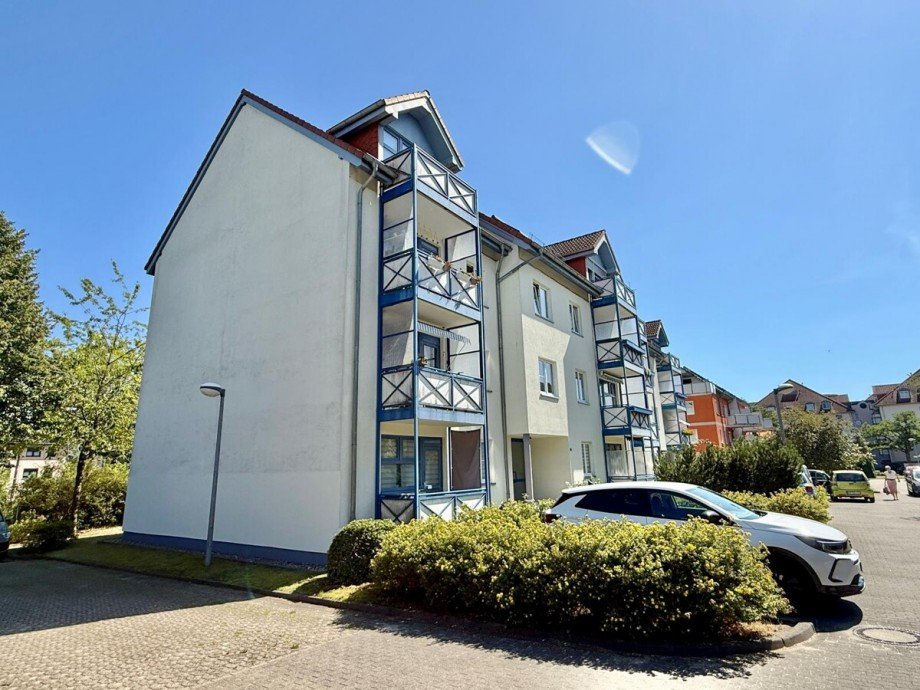Giebelseite Erdgeschosswohnung Neubrandenburg