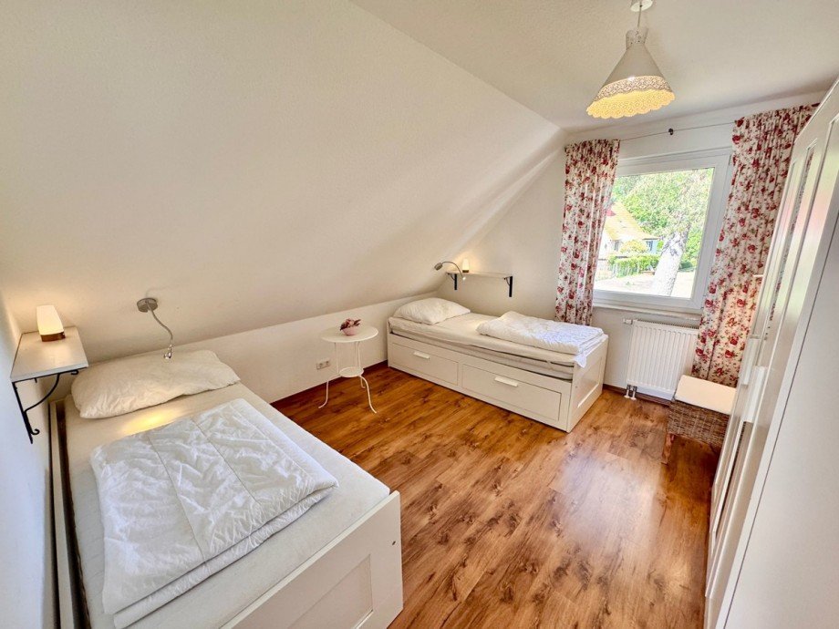Zimmer Dachgeschoss Ferienhaus R�bel/M�ritz