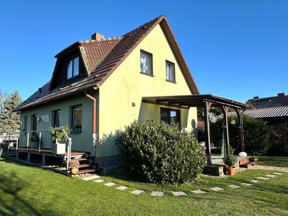 Hausansicht Einfamilienhaus G�ritz