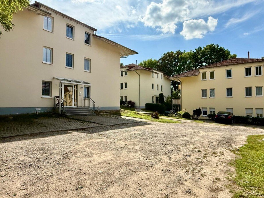 Zufahrt Etagenwohnung Neubrandenburg