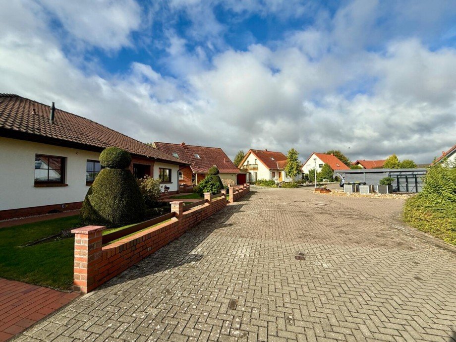 Spielstra�e Einfamilienhaus Neubrandenburg