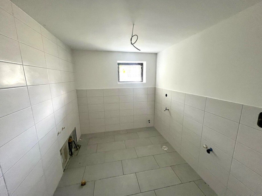 Badezimmer Keller Einfamilienhaus Strasburg / Gehren