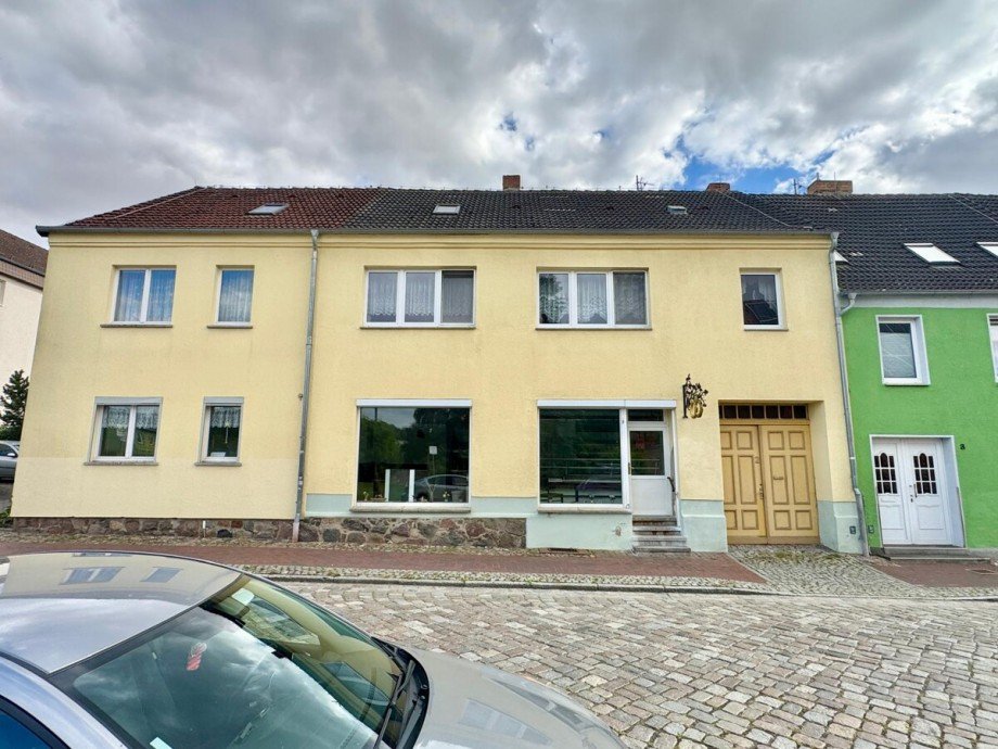 Hausansicht Haus Strasburg
