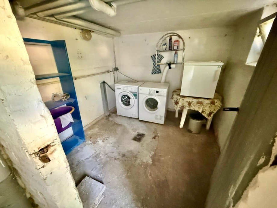W�scheraum Etagenwohnung Neubrandenburg