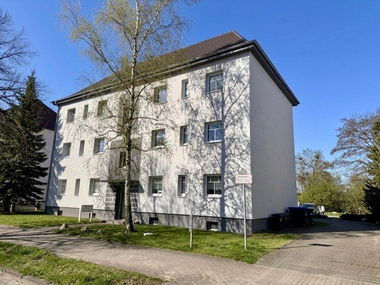 Mehrfamilienhaus Neustrelitz Mehrfamilienhaus HORN IMMOBILIEN++ Neustrelitz, Mehrfamilienhaus mit 6 WE, Balkone, Stellpl�tze und Keller -vermietet-
